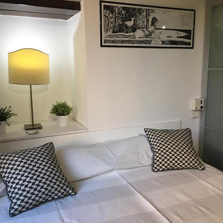 Cosy Trastevere Apartment Rome Bagian luar foto