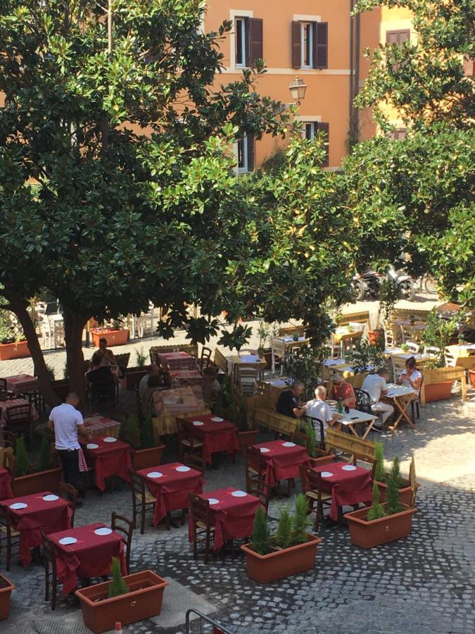 Cosy Trastevere Apartment Rome Bagian luar foto