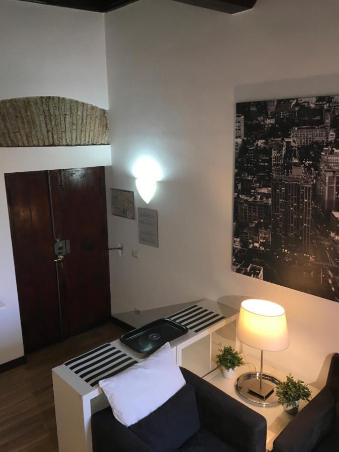 Cosy Trastevere Apartment Rome Bagian luar foto