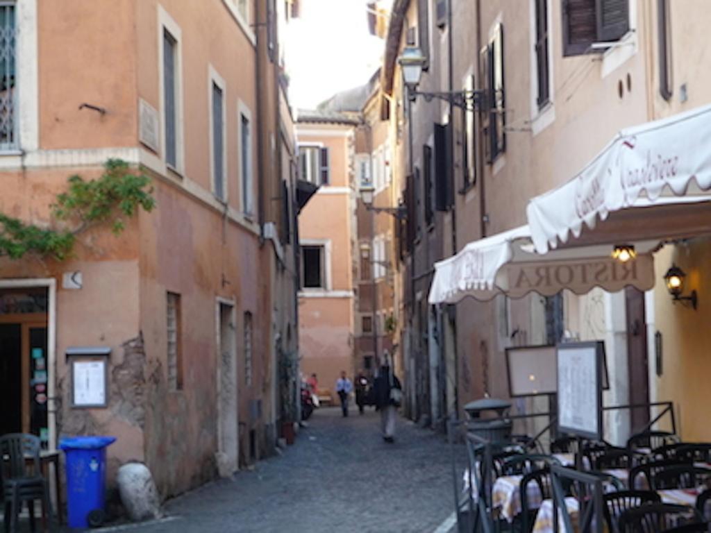 Cosy Trastevere Apartment Rome Bagian luar foto